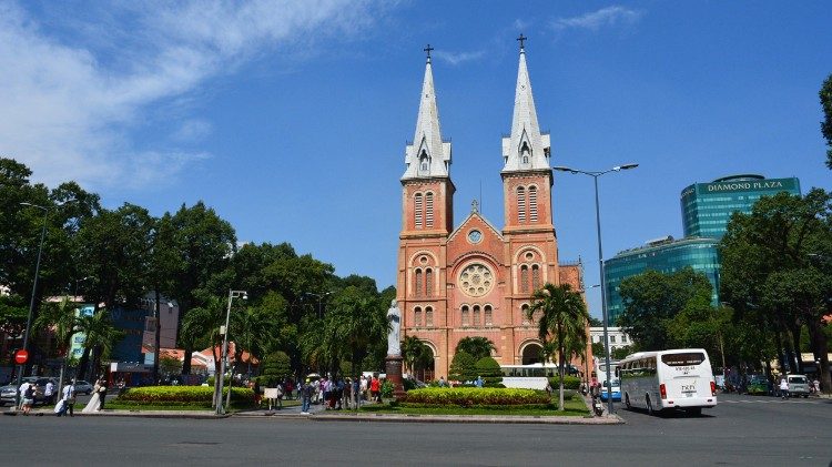 Катедралата в Хо Ши Мин, Виетнам