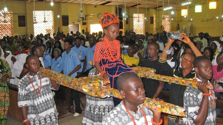 In der Augustinus-Kirche in Benin City