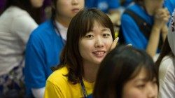 Des jeunes au sanctuaire de Solmoe, en Corée du Sud, lors du voyage apostolique du Pape François en août 2018