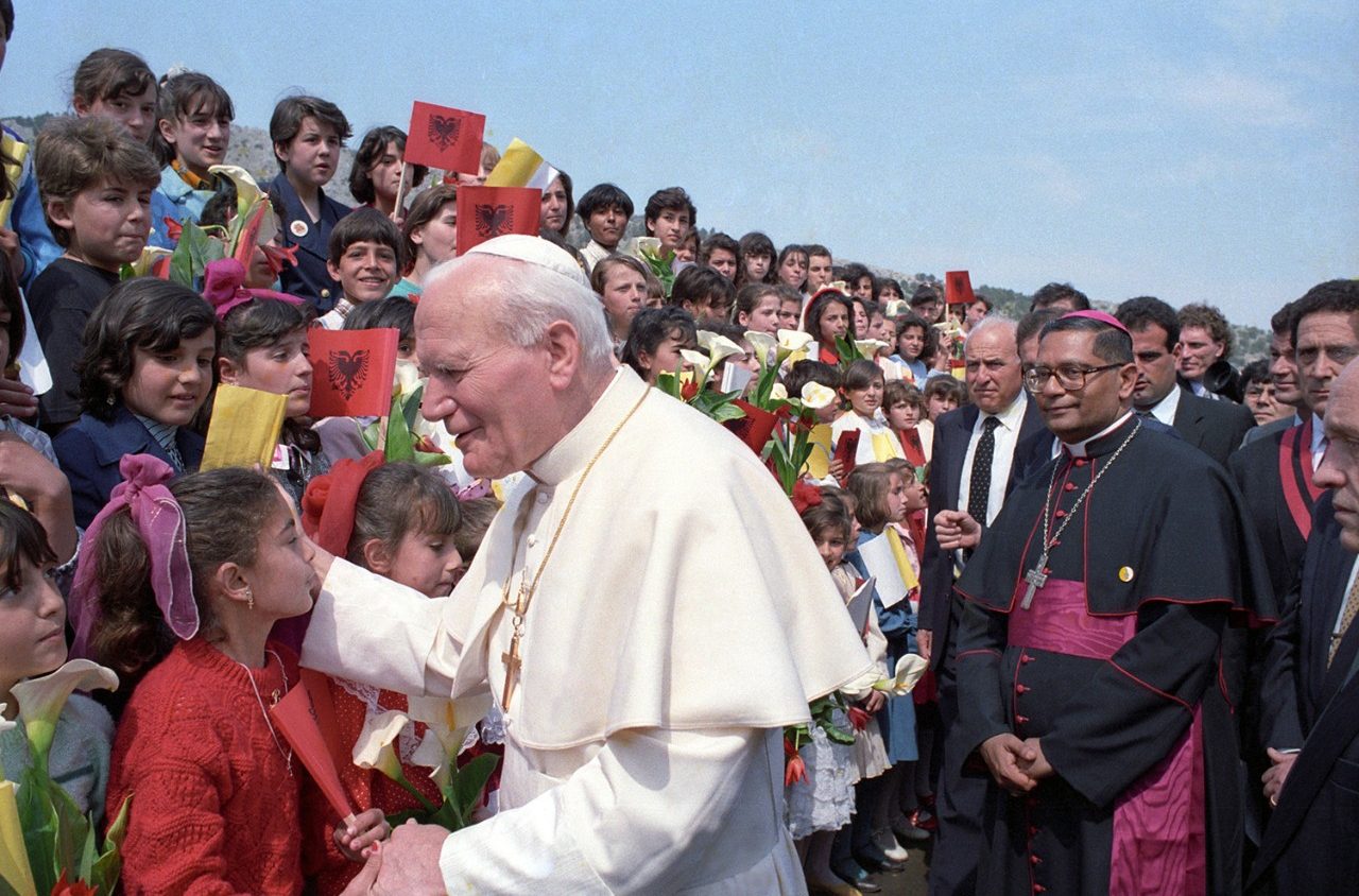 São João Paulo II: o Papa da juventude - Vatican News