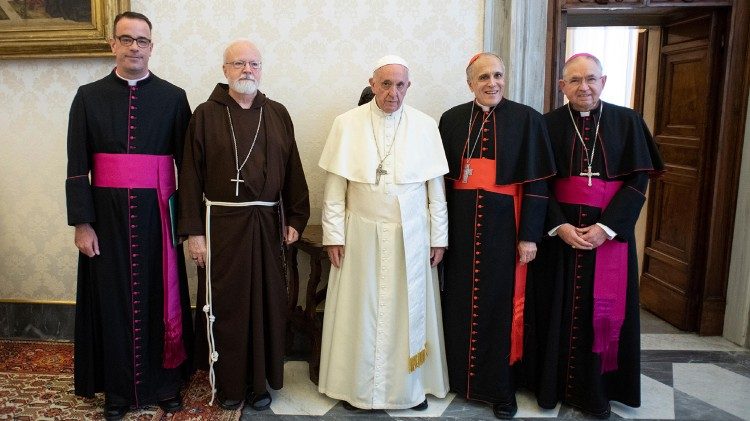 教宗接见美国主教团成员
