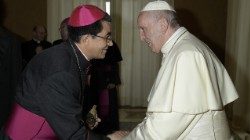 Com o Papa Francisco, o bispo da Prelazia de Itacoatiara - AM, Dom José Ionilton de Oliveira, SDV (Vatican Media)