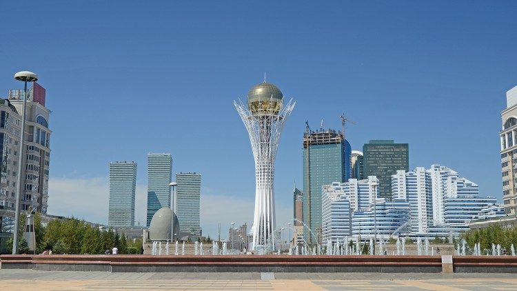 Le Water Green Boulevard à Astana, au Kazakhstan