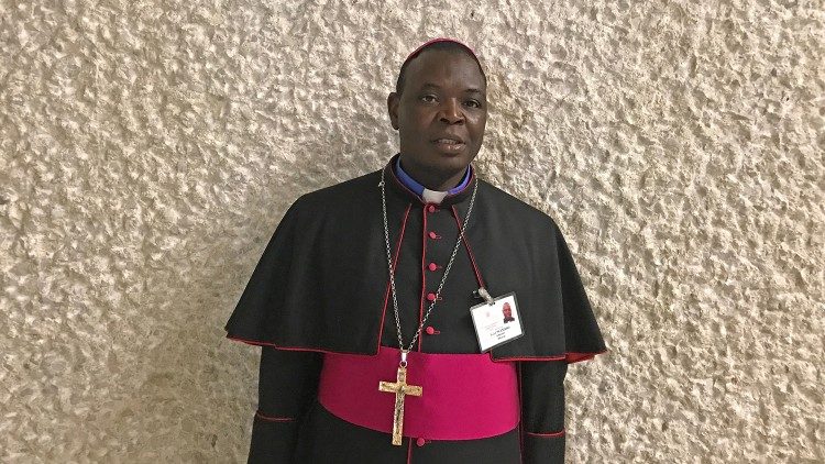 Mgr Rudolf Nyandoro, évêque de Gweru (Zimbabwe)