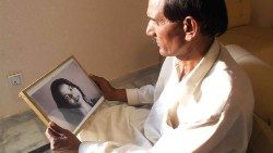 La famiglia di Asia Bibi vive nascosta e chiede aiuto all'Italia