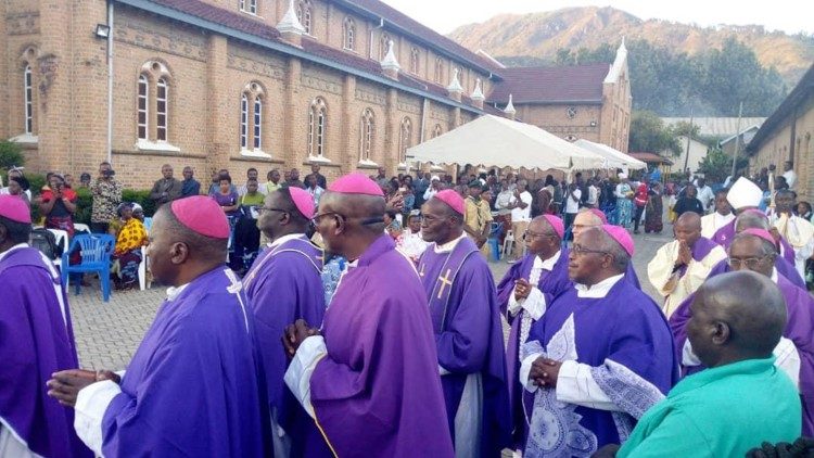 Les évêques de la Conférence épiscopale tanzanienne.
