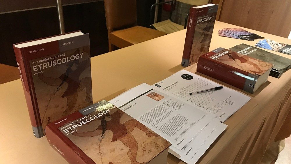 Presentación del volume "Etruscology" en los Museos Vaticanos