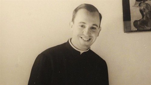 Jorge Mario Bergoglio, joven jesuita