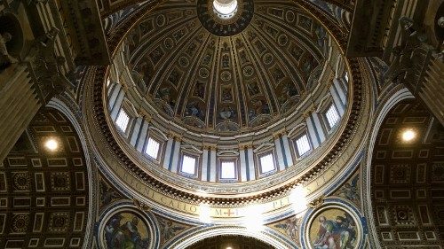 Petersdom soll wieder mehr Kirche als Museum werden