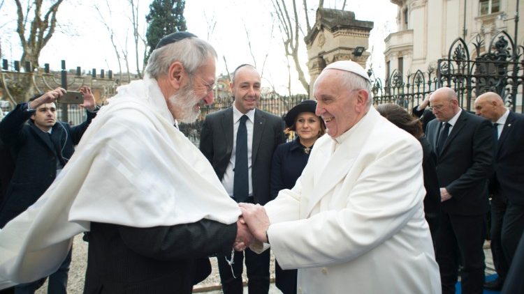 教宗2016年访问犹太大会堂