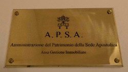 Plaque à l'entrée des locaux de l'APSA, l'Administration du Patrimoine du Siège Apostolique.