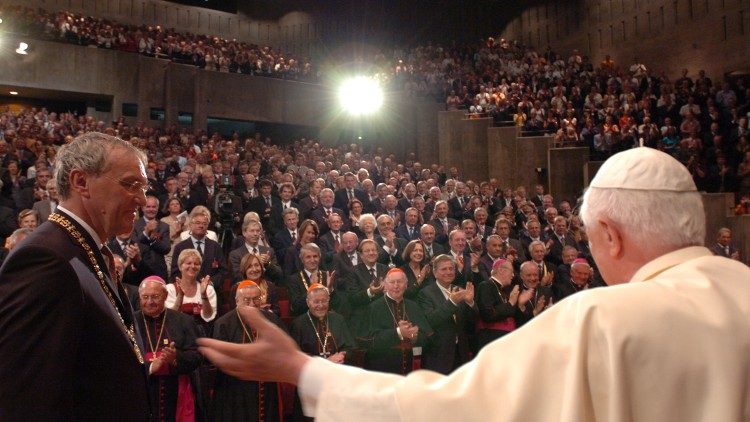 Benedikt XVI seks år senere: Magisteriets relavans