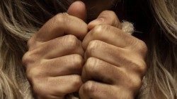 Obispos argentinos repudian material publicitario que incita la explotación sexual