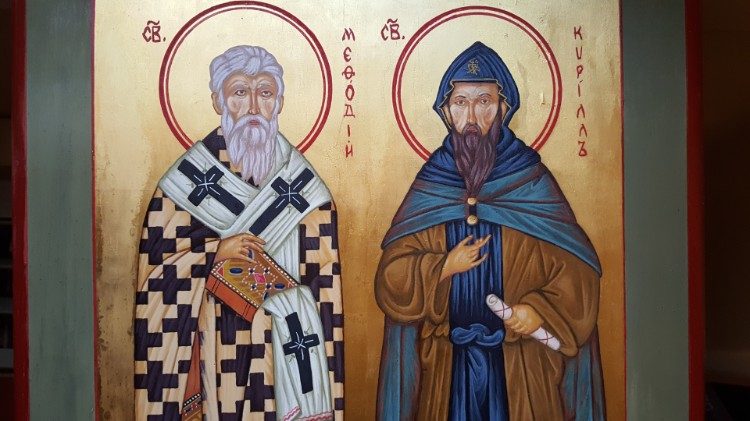 Ícono sobre madera de los santos Cirilo y Metodio, evangelizadores de los pueblos eslavos