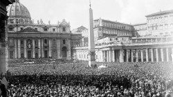 Una foto storica di Piazza San Pietro