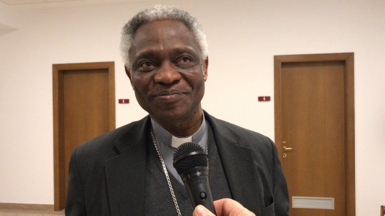 Der ghanaische Kurienkardinal Turkson spricht sich gegen eine Kriminalisierung von Homosexualität aus.