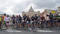 El mundo del ciclismo y los Papas