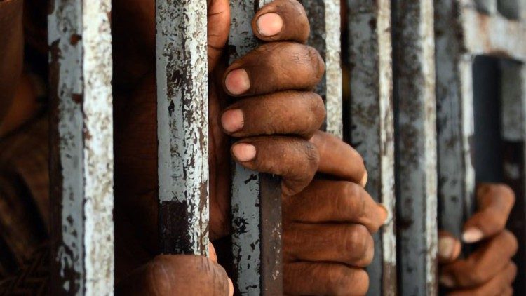 Migranter i fengsel