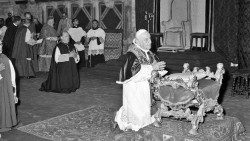 Papa João XXIII em oração