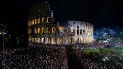 Il Colosseo, a Roma, dove si svolgerà la Via Crucis del Venerdì Santo
