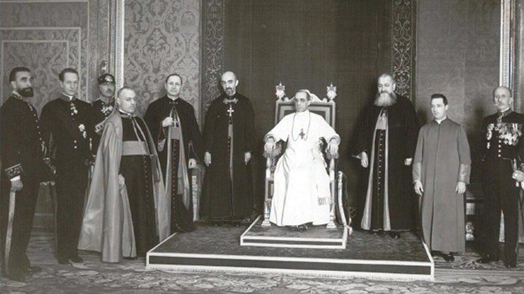 Watykan przypomina „Rodzinę na uchodźstwie” Piusa XII