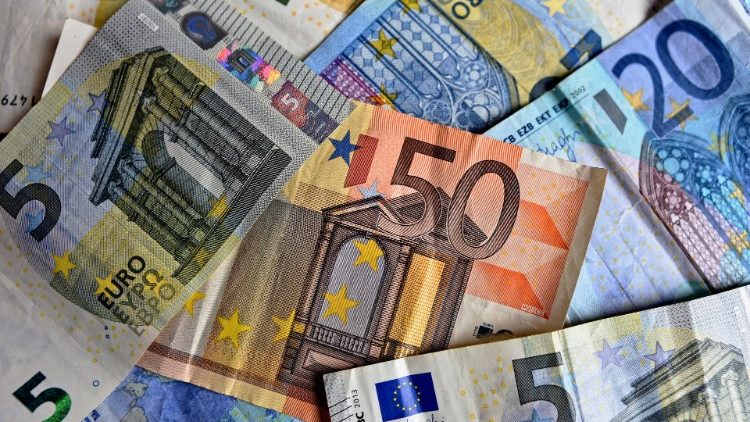 2019.06.07 banconote, soldi, euro, denaro
