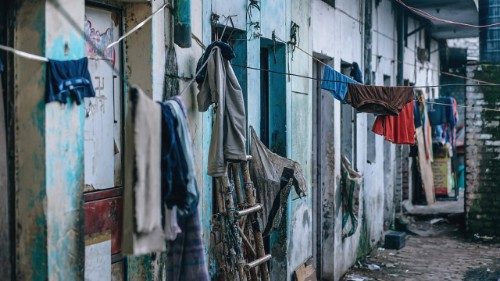 Covid: le Saint-Siège appelle à aider les pays les plus pauvres