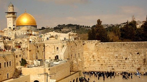 Blick auf Jerusalems Altstadt mit der Klagemauer
