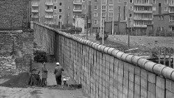 Construcción del muro de Berlín, 13 agosto 1961