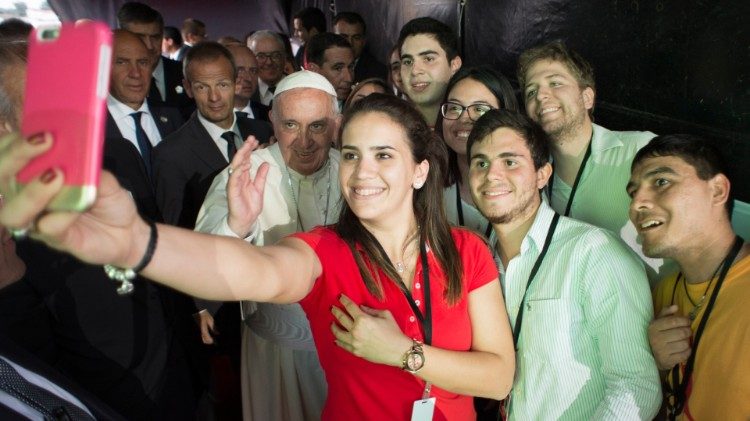 Encuentro con los jóvenes durante el viaje apostólico al Paraguay - julio de 2015.