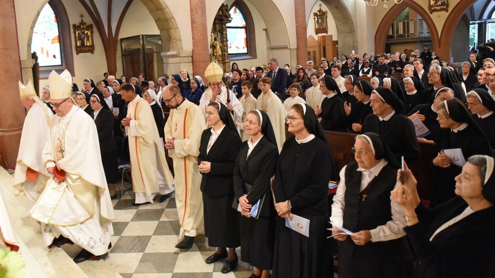 2019.09.07 Festeggiamento principale per 150 anni dalla fondazione delle Suore scolare presieduto da cardinale Braz de Aviz 