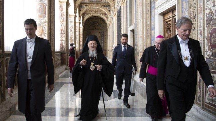 Ekumenski patriarh Bartolomej v apostolski palači. septembra lani.
