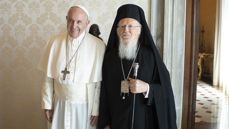 Le Pape François et le Patriarche Bartholomée, lors d'une audience privée au Vatican, le 17 septembre 2019