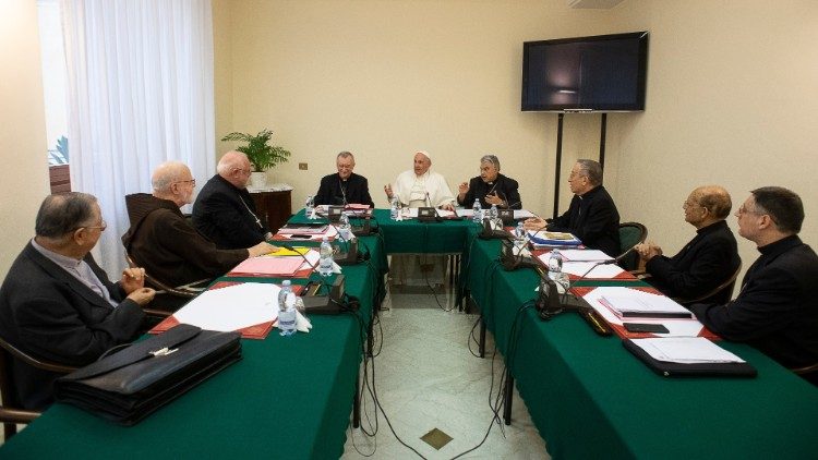 Ferenc pápa a Bíborosi Tanács tagjaival 2019-ben