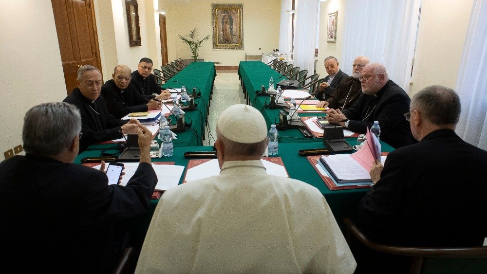 Një nga takimet e kardinajve të Këshillit me Papën, viti 2019