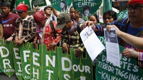 Philippines: l’Église condamne le meurtre de leaders indigènes par l’armée