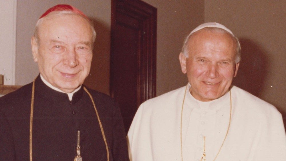 El futuro beato, con Juan Pablo II