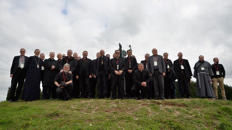 Председателите на европейските епископски конференции в Сантяго де Компостела, Испания. 