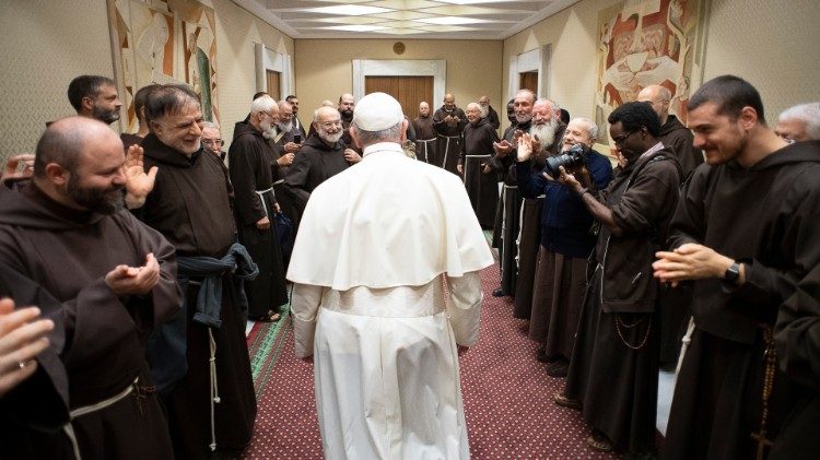 Папа Франциск на встрече с итальянскими францисканцами (10 октября 2019 г.)