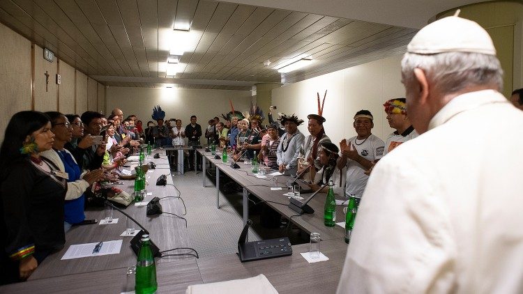 2019.10.17 Papa Francesco incontra gli indigeni dell'Amazzonia, Incontro SS Francesco comunità' indigena Amazzonia - Aula Paolo VI 