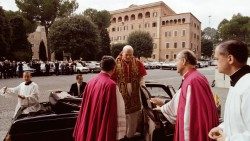 2019.10.22 Incoronazione, 22 ottobre 1978 Messa presieduta da Giovanni Paolo II per l'inizio di Pontificato