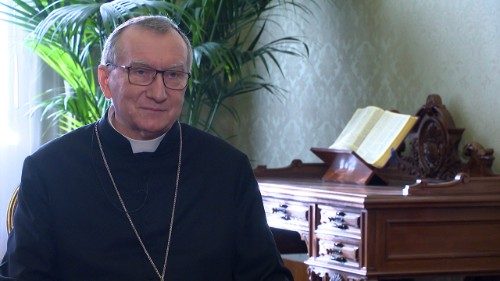 Cardinal Parolin: le Pape demande d'être les témoins d'une Église tournée vers le monde