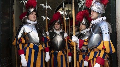 Nováčikovia Švajčiarskej gardy sa pred prísahou stretli s pápežom
