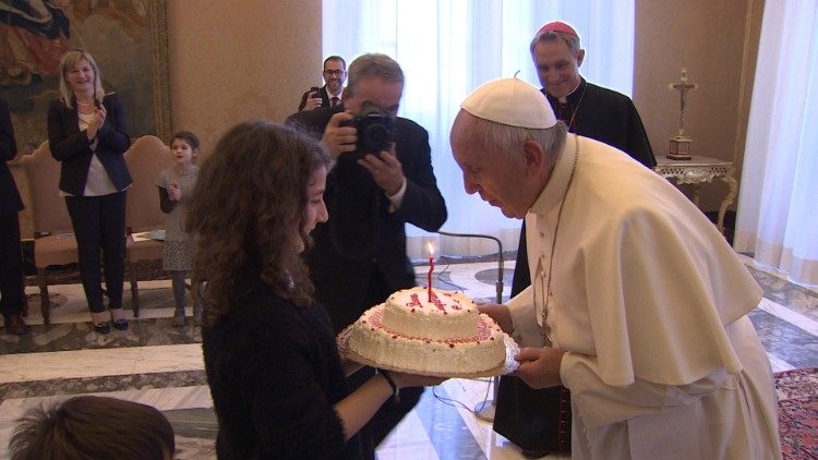 慶祝教宗方濟各50年晉鐸和生日