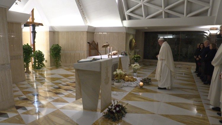 Pápež František v kaplnke Domu sv. Marty