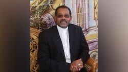 Bishop of Santiago de Cabo Verde, Cardinal Arlindo Furtado