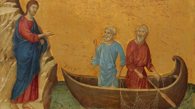Ko je hodil ob Galilejskem morju, je zagledal Simona in Andreja, Simonovega brata, ki sta metala mrežo v jezero; bila sta namreč ribiča.