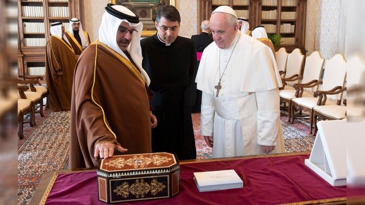 Le Pape François et le roi du Bahreïn, Hamad ben Issa Al Khalifa, au Vatican, le 3 février 2020. 
