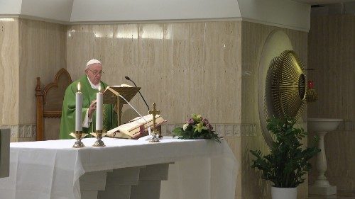Papa Francesco: Dio piange per noi quando ci allontaniamo da Lui
