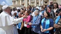 Pope Francis greets several WUCWO women at a General Audience (file photo)